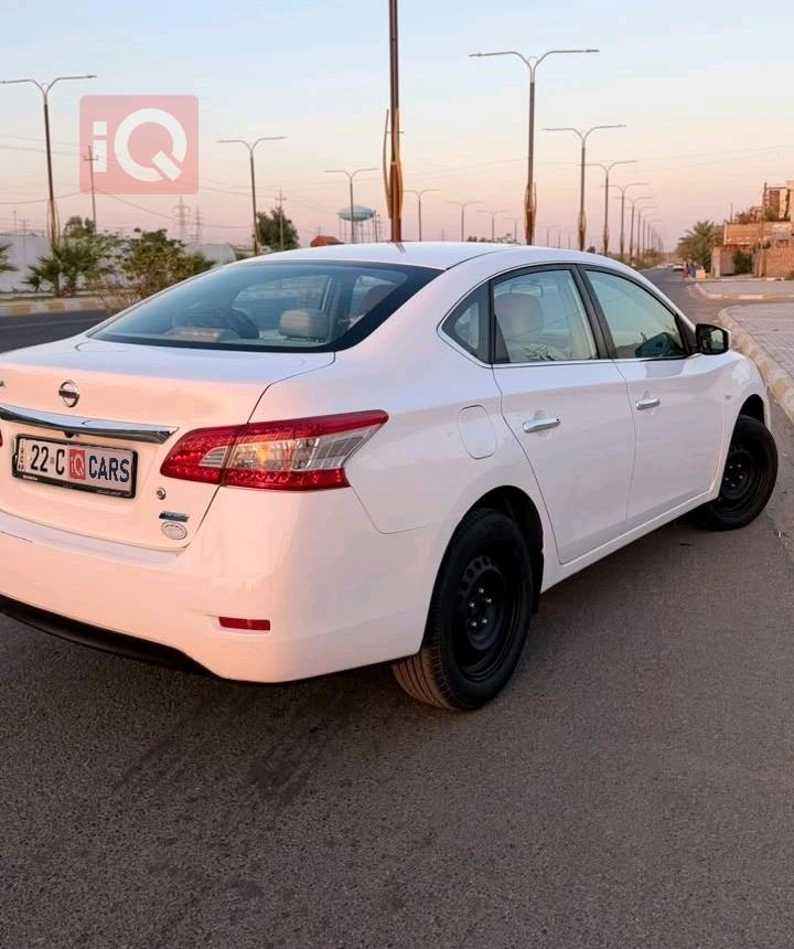 نيسان سنترا